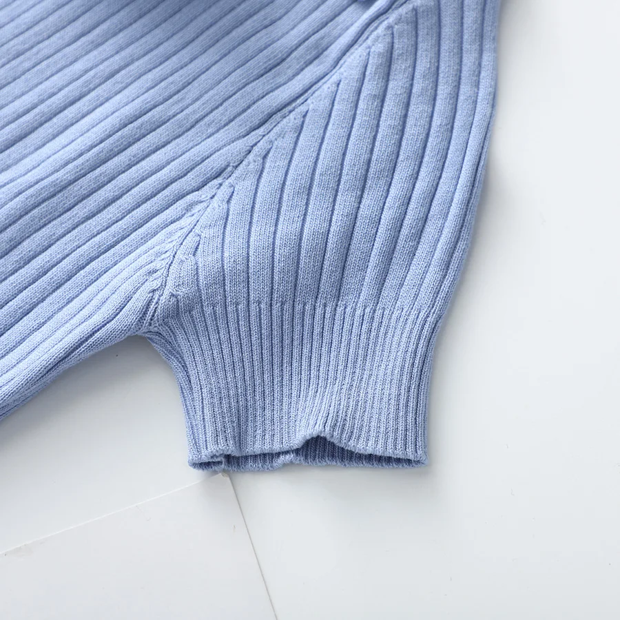 Women's Solid Color Short Sleeved Crop Top